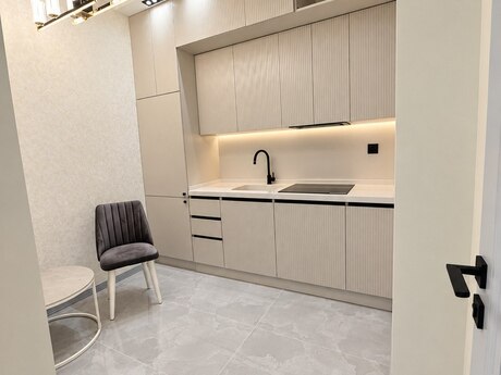 West Town kompleksində 2 otaqlı yeni tikili mənzil kirayə verilir, 60 m², 850 AZN/ay, şəkil 4 / 5