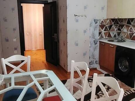 3-room new-build apartment for rent in Nizami, 150 m², 800 AZN/mo, photo 5 / 12