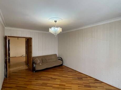 Badamdarda 4 otaqlı köhnə tikili mənzil satılır, 90 m², 230 000 AZN, şəkil 5 / 12
