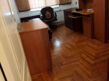 Xalqlar Dostluğunda 4 otaqlı köhnə tikili mənzil satılır, 100 m², 219 000 AZN, şəkil 2 / 12