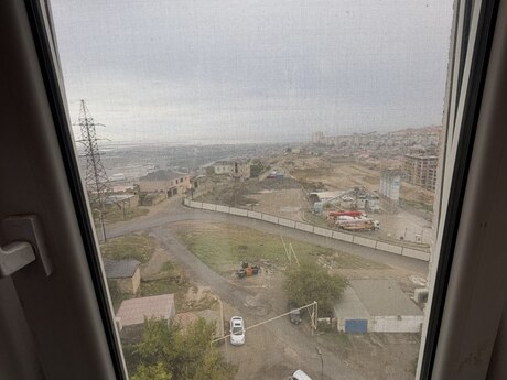 Yeni Günəşlidə 2 otaqlı köhnə tikili mənzil satılır, 65 m², 150 000 AZN, şəkil 4 / 12