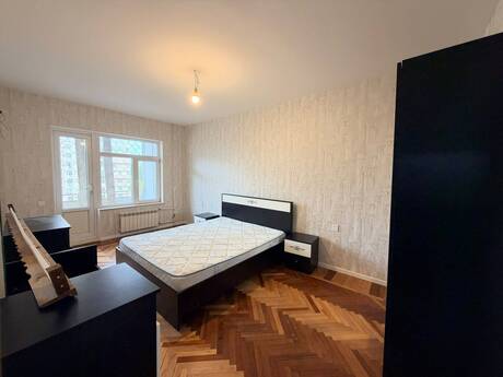 Əhmədlidə 3 otaqlı köhnə tikili mənzil satılır, 85 m², 240 000 AZN, şəkil 3 / 12