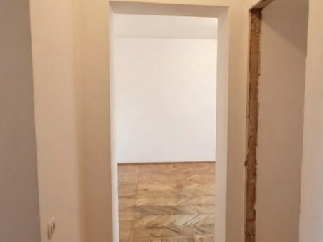 İçəri Şəhərdə 1 otaqlı köhnə tikili mənzil satılır, 33 m², 144 000 AZN, şəkil 5 / 8