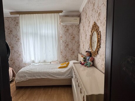 İnşaatçılarda 2 otaqlı köhnə tikili mənzil satılır, 55 m², 146 000 AZN, şəkil 3 / 7