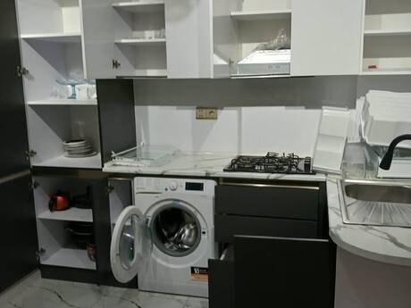 Neftçilərdə 2 otaqlı yeni tikili mənzil kirayə verilir, 70 m², 700 AZN/ay, şəkil 4 / 12