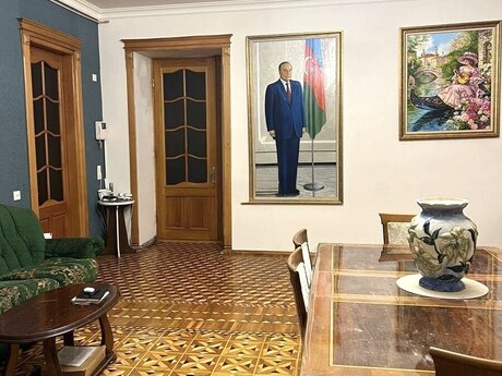 Продаётся 3-комнатная квартира в старом фонде, 28 May, 100 м², 265 000 AZN, фото 4 / 12