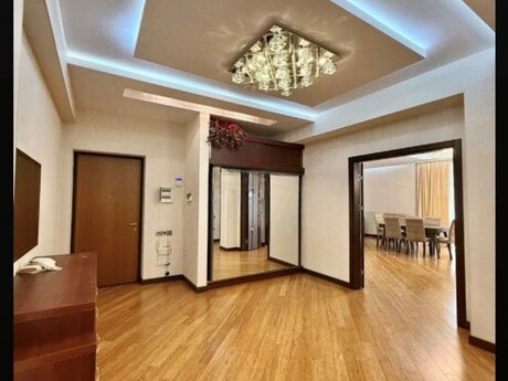 Gənclikdə 3 otaqlı yeni tikili mənzil kirayə verilir, 150 m², 1 600 AZN/ay, şəkil 3 / 12