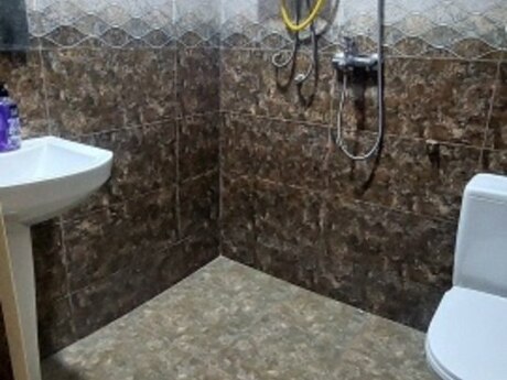 Neftçilərdə 3 otaqlı köhnə tikili mənzil satılır, 70 m², 180 000 AZN, şəkil 4 / 5