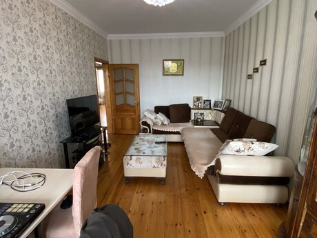 2-room old-build apartment for sale in Həzi Aslanov, 58 m², 146 000 AZN, photo 3 / 12