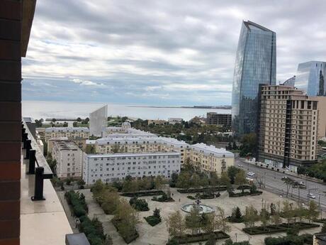 Продаётся 4-комнатная квартира в новостройке, Xətai, 155 м², 620 000 AZN, фото 2 / 12
