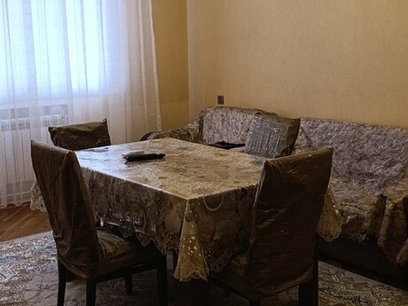 9-cu mikrorayonda 3 otaqlı yeni tikili mənzil kirayə verilir, 145 m², 800 AZN/ay, şəkil 3 / 12
