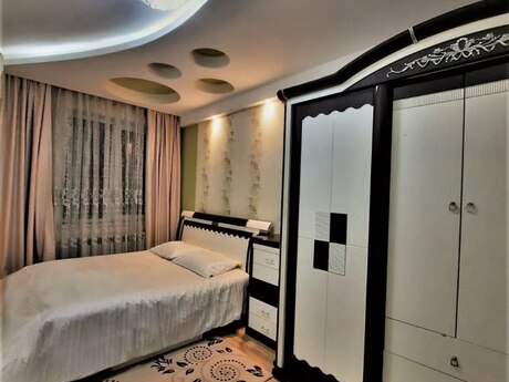 2-room old-build apartment for rent in Memar Əcəmi, 58 m², 600 AZN/mo, photo 2 / 5