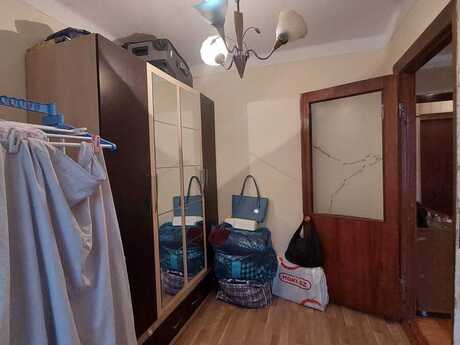 Продаётся 3-комнатная квартира в старом фонде, Memar Əcəmi, 64 м², 177 000 AZN, фото 4 / 9