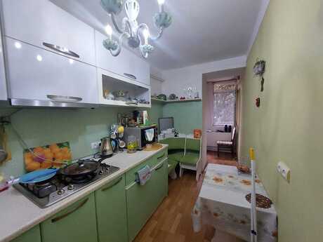 Продаётся 3-комнатная квартира в старом фонде, Memar Əcəmi, 64 м², 177 000 AZN, фото 5 / 9