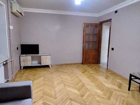 3-room old-build apartment for rent in Elmlər Akademiyası, 80 m², 650 AZN/mo, photo 2 / 12