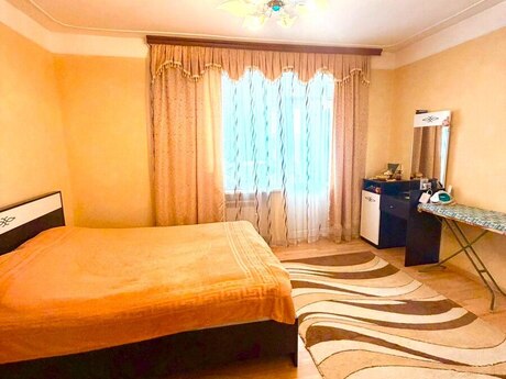 Bakıxanovda 2 otaqlı köhnə tikili mənzil satılır, 65 m², 150 000 AZN, şəkil 2 / 12