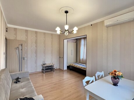 1-room old-build apartment for sale in Nəriman Nərimanov, 40 m², 149 000 AZN, photo 2 / 6