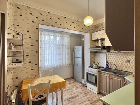1-room old-build apartment for sale in Nəriman Nərimanov, 40 m², 149 000 AZN, photo 3 / 6