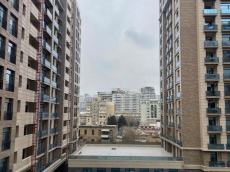 4-room new-build apartment for sale in Malibo Residence, 191 m², 724 000 AZN, photo 4 / 4