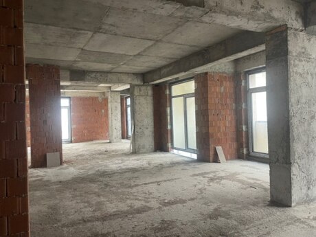 4-room new-build apartment for sale in Malibo Residence, 191 m², 724 000 AZN, photo 2 / 4