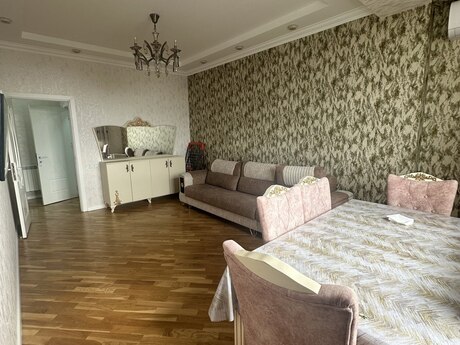 2 otaq · 60 m² · 15/17 mərtəbə, Neftçilər