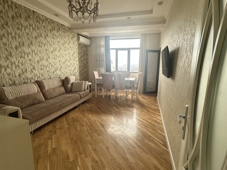 Сдаётся 2-комнатная квартира в новостройке, Neftçilər, 60 м², 650 AZN/мес, фото 3 / 12