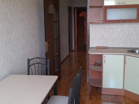 Bakıxanovda 2 otaqlı köhnə tikili mənzil kirayə verilir, 70 m², 400 AZN/ay, şəkil 3 / 6
