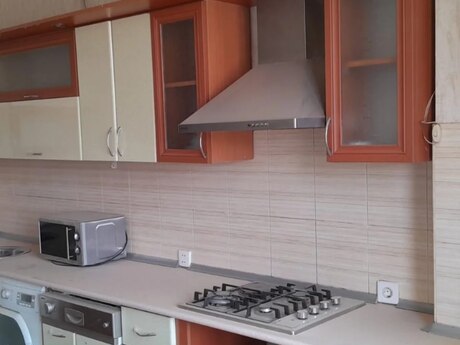 2 otaq · 70 m² · 3/5 mərtəbə, Bakıxanov