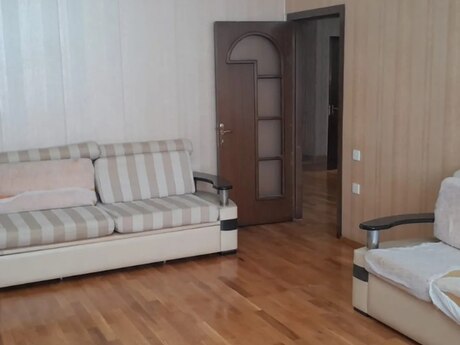 Bakıxanovda 2 otaqlı köhnə tikili mənzil kirayə verilir, 70 m², 400 AZN/ay, şəkil 5 / 6