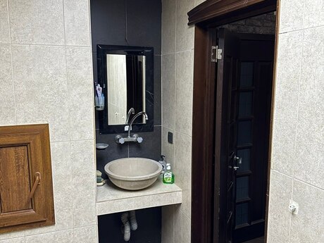 Yasamalda 2 otaqlı yeni tikili mənzil kirayə verilir, 125 m², 900 AZN/ay, şəkil 5 / 9