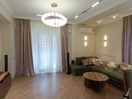 BCR Khatai kompleksində 3 otaqlı yeni tikili mənzil satılır, 128 m², 575 000 AZN, şəkil 2 / 12
