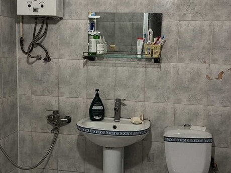 Nəriman Nərimanovda 2 otaqlı köhnə tikili mənzil kirayə verilir, 70 m², 600 AZN/ay, şəkil 4 / 4