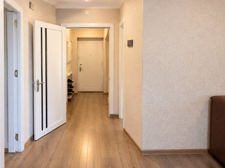 3 otaq · 90 m² · 5/5 mərtəbə, Neftçilər