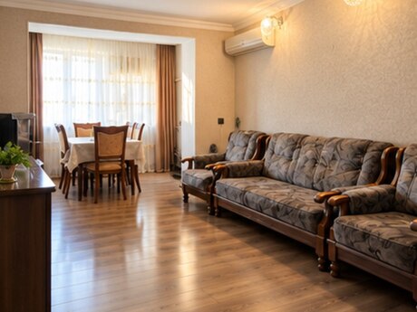 Neftçilərdə 3 otaqlı köhnə tikili mənzil satılır, 90 m², 183 000 AZN, şəkil 2 / 7