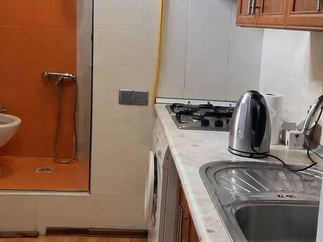 İçəri Şəhərdə 2 otaqlı köhnə tikili mənzil satılır, 30 m², 127 000 AZN, şəkil 2 / 7