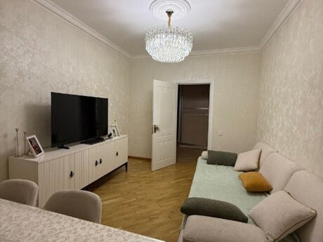 Nəsimidə 3 otaqlı köhnə tikili mənzil satılır, 85 m², 255 000 AZN, şəkil 2 / 12