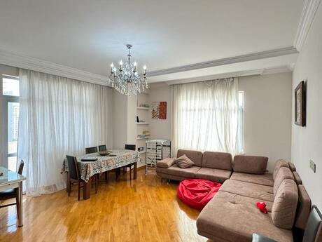 3 otaq · 90 m² · 12/20 mərtəbə, Qara Qarayev