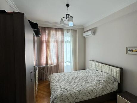Qara Qarayevdə 3 otaqlı yeni tikili mənzil satılır, 90 m², 270 000 AZN, şəkil 3 / 7