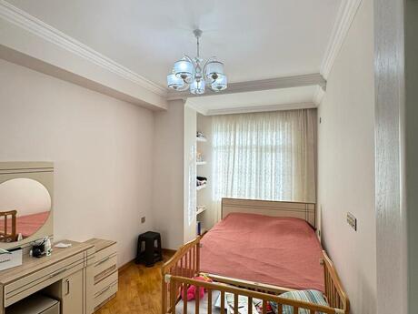 Qara Qarayevdə 3 otaqlı yeni tikili mənzil satılır, 90 m², 270 000 AZN, şəkil 4 / 7