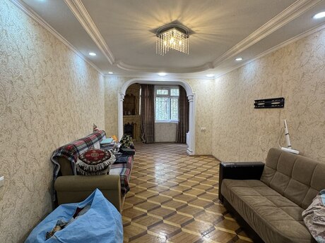 20 Yanvarda 3 otaqlı köhnə tikili mənzil satılır, 88 m², 205 000 AZN, şəkil 3 / 9