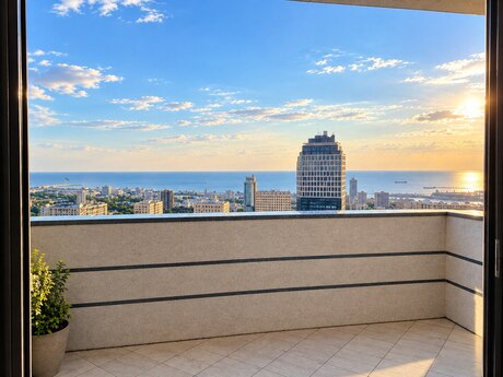 2 otaq · 60 m² · 13/22 mərtəbə, 28 May