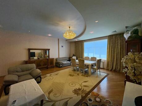 Elan №6524490 - Bakı, Nizami m., 3 otaqlı, 150 m², 3/18 mərtəbə