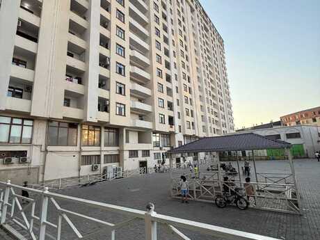 Продаётся 2-комнатная квартира в новостройке, ЖК Amal 2015, 86 м², 212 000 AZN, фото 3 / 10