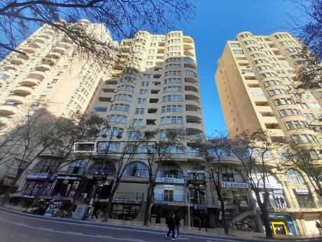 3-комн. · 140 m² · 4/17 этаж, Nizami