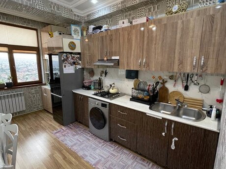 Продаётся 3-комнатная квартира в старом фонде, Həzi Aslanov, 80 м², 169 000 AZN, фото 5 / 8