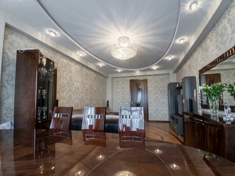 Продаётся 4-комнатная квартира в новостройке, 20 Yanvar, 131 м², 330 000 AZN, фото 4 / 12