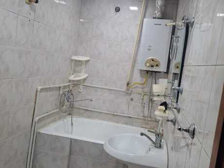 Сдаётся 3-комнатная квартира в старом фонде, Həzi Aslanov, 90 м², 550 AZN/мес, фото 3 / 6