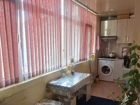 Gənclikdə 2 otaqlı köhnə tikili mənzil satılır, 45 m², 155 000 AZN, şəkil 4 / 5