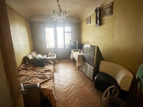 4-room old-build apartment for sale in 7-ci mikrorayon, 90 m², 190 000 AZN, photo 4 / 7