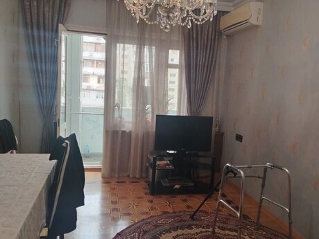 5-room old-build apartment for sale in 8-ci mikrorayon, 120 m², 325 000 AZN, photo 2 / 12